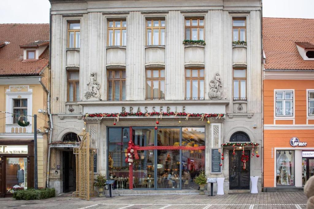 Piata'S Hidden Apartment Braşov Eksteriør bilde